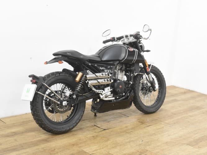 FB MONDIAL HPS 300 2018 de segunda mano