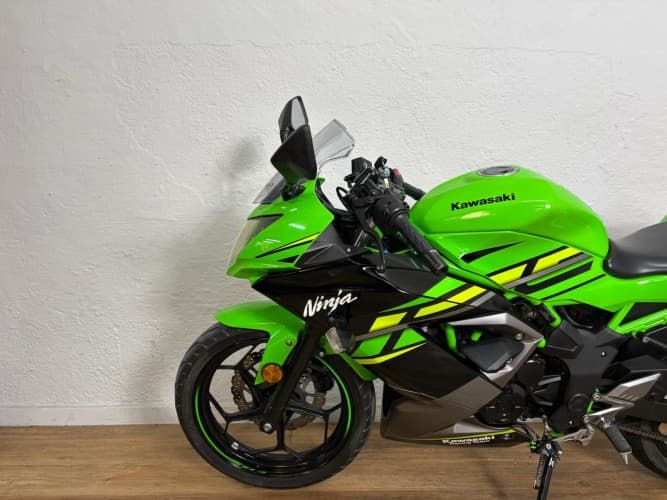 Comprar KAWASAKI NINJA 125 2019 de segunda mano KAWASAKI NINJA 125 2019 de segunda mano