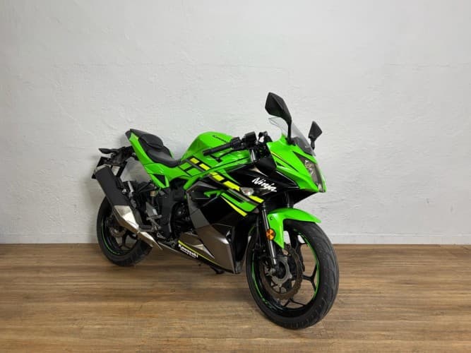 Comprar KAWASAKI NINJA 125 2019 de segunda mano KAWASAKI NINJA 125 2019 de segunda mano