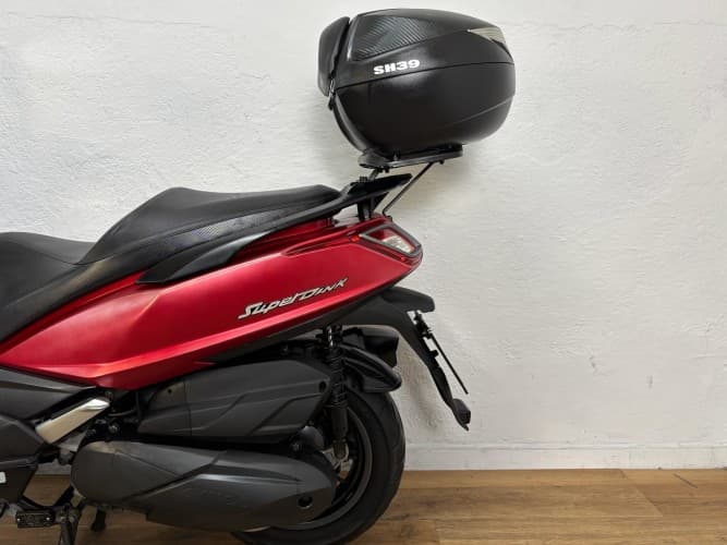 Comprar KYMCO SUPER DINK 350 2018 de segunda mano KYMCO SUPER DINK 350 2018 de segunda mano