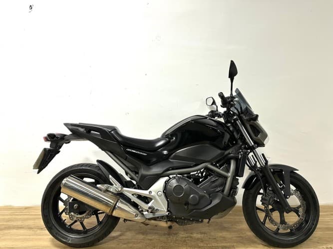 Comprar HONDA NC 700 S (A2) 2014 de segunda mano HONDA NC 700 S (A2) 2014 de segunda mano