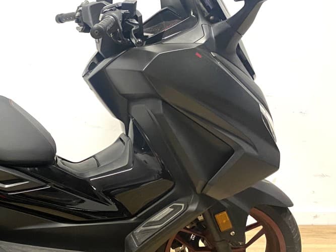 Comprar HONDA FORZA 125 2023 de segunda mano HONDA FORZA 125 2023 de segunda mano