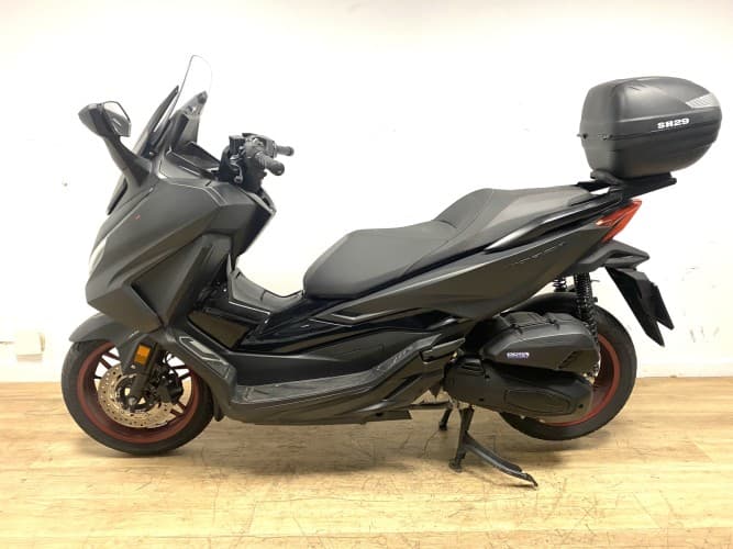 Comprar HONDA FORZA 125 2023 de segunda mano HONDA FORZA 125 2023 de segunda mano
