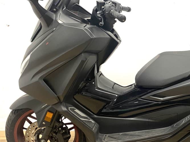 Comprar HONDA FORZA 125 2023 de segunda mano HONDA FORZA 125 2023 de segunda mano