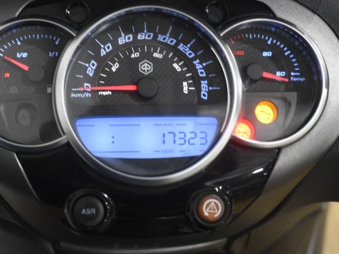 Comprar PIAGGIO BEVERLY 300 2021 de segunda mano PIAGGIO BEVERLY 300 2021 de segunda mano