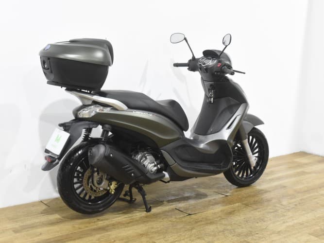 Comprar PIAGGIO BEVERLY 300 2021 de segunda mano PIAGGIO BEVERLY 300 2021 de segunda mano