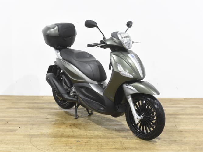 Comprar PIAGGIO BEVERLY 300 2021 de segunda mano PIAGGIO BEVERLY 300 2021 de segunda mano