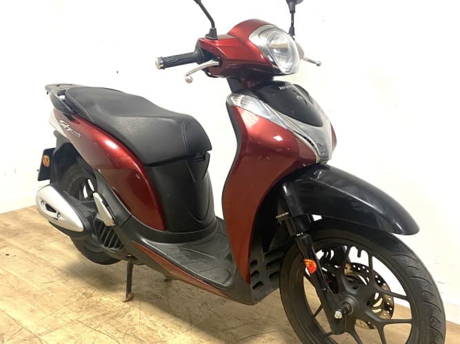 Comprar HONDA SH 125 MODE 2017 de segunda mano HONDA SH 125 MODE 2017 de segunda mano