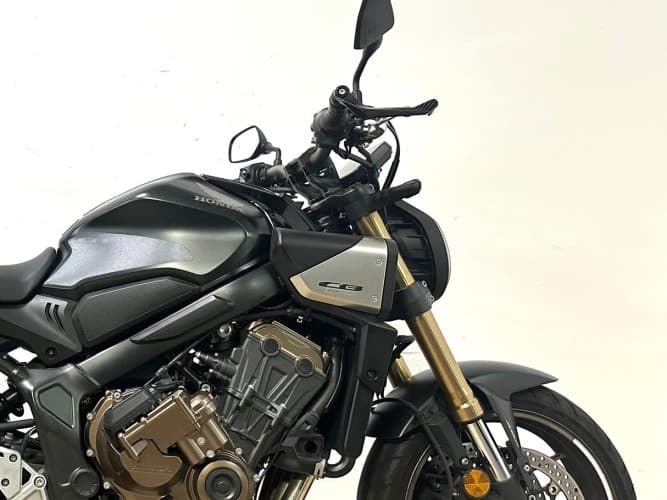 Comprar HONDA CB 650 R (A2)(E-CLUTCH) 2024 de segunda mano HONDA CB 650 R (A2)(E-CLUTCH) 2024 de segunda mano