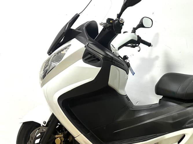 Comprar SYM MAXSYM 400 2014 de segunda mano SYM MAXSYM 400 2014 de segunda mano