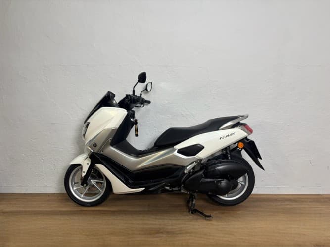 Comprar YAMAHA NMAX 125 2018 de segunda mano YAMAHA NMAX 125 2018 de segunda mano