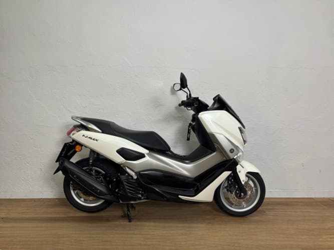 Comprar YAMAHA NMAX 125 2018 de segunda mano YAMAHA NMAX 125 2018 de segunda mano