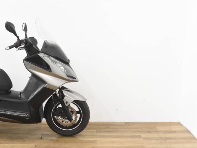 Comprar KYMCO SUPER DINK 125 2015 de segunda mano KYMCO SUPER DINK 125 2015 de segunda mano