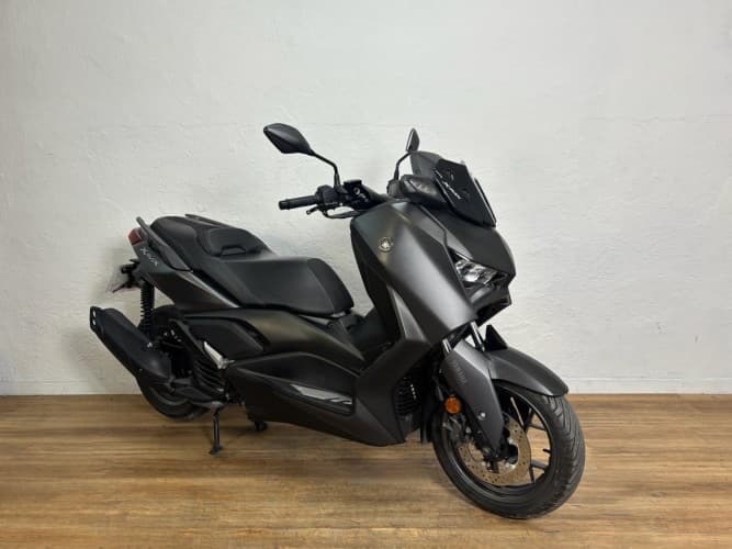 Comprar YAMAHA XMAX 125 2023 de segunda mano YAMAHA XMAX 125 2023 de segunda mano