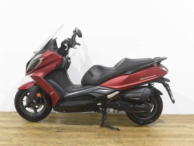 Comprar KYMCO SUPER DINK 125 2019 de segunda mano KYMCO SUPER DINK 125 2019 de segunda mano
