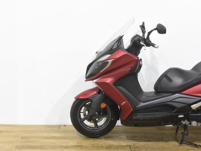 Comprar KYMCO SUPER DINK 125 2019 de segunda mano KYMCO SUPER DINK 125 2019 de segunda mano