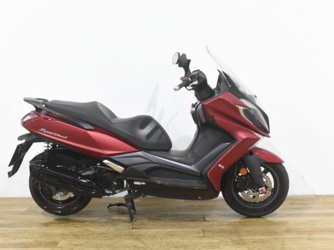 Comprar KYMCO SUPER DINK 125 2019 de segunda mano KYMCO SUPER DINK 125 2019 de segunda mano