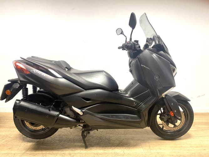 YAMAHA XMAX 300 2019 de segunda mano