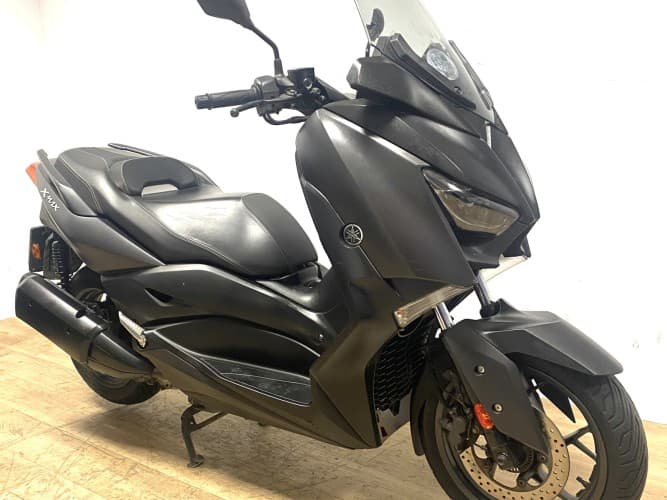 YAMAHA XMAX 300 2019 de segunda mano