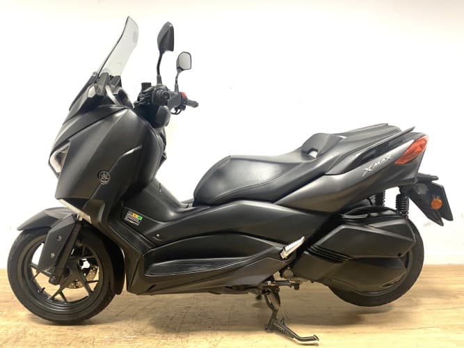 YAMAHA XMAX 300 2019 de segunda mano
