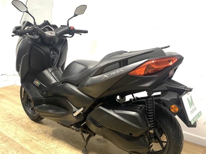 YAMAHA XMAX 300 2019 de segunda mano