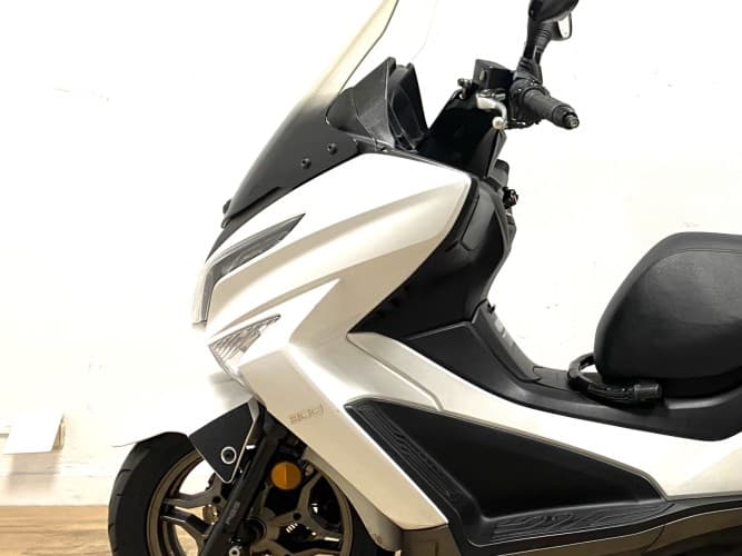 Comprar KYMCO GRAND DINK 300 2017 de segunda mano KYMCO GRAND DINK 300 2017 de segunda mano