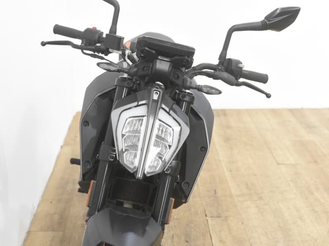 Comprar KTM DUKE 125 2023 de segunda mano KTM DUKE 125 2023 de segunda mano