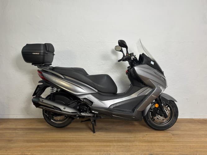 Comprar KYMCO GRAND DINK 300 2020 de segunda mano KYMCO GRAND DINK 300 2020 de segunda mano