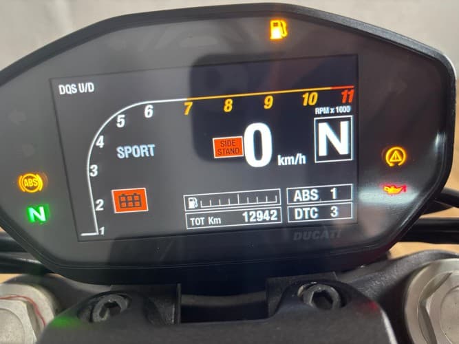 Comprar DUCATI MONSTER 821 (A) 2020 de segunda mano DUCATI MONSTER 821 (A) 2020 de segunda mano