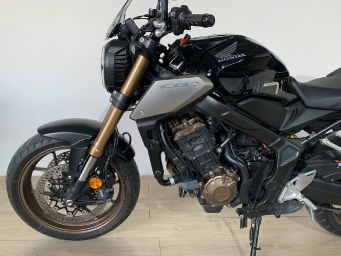 Comprar HONDA CB 650 R (A) 2019 de segunda mano HONDA CB 650 R (A) 2019 de segunda mano