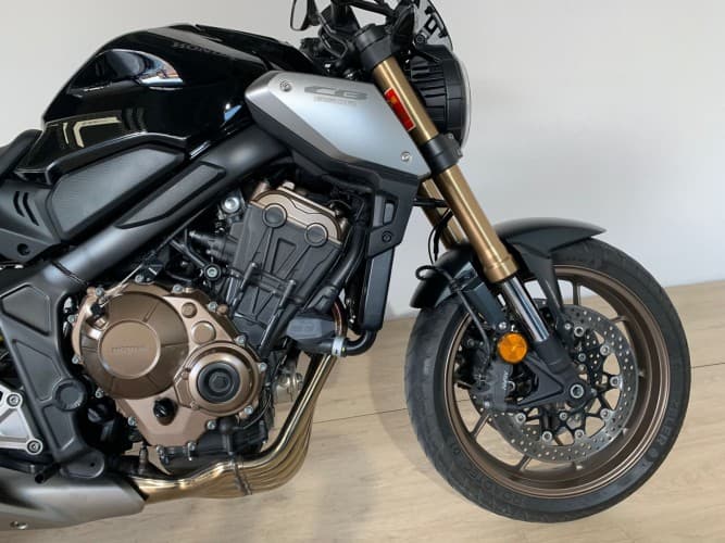 Comprar HONDA CB 650 R (A) 2019 de segunda mano HONDA CB 650 R (A) 2019 de segunda mano