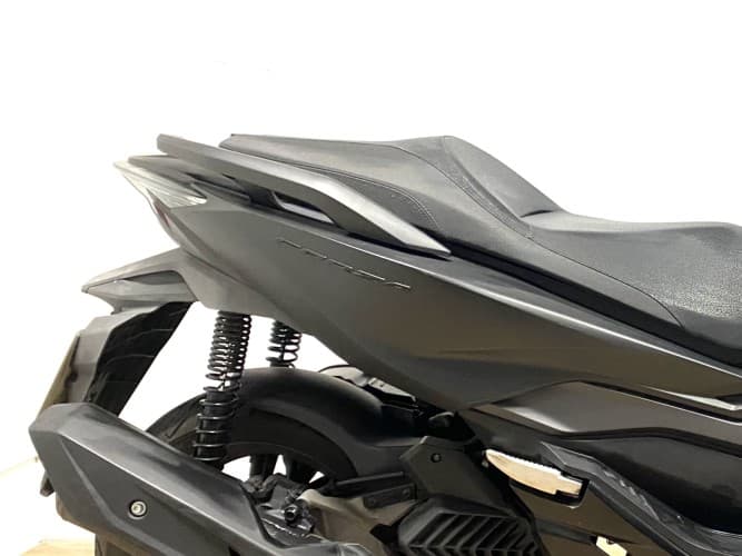 HONDA FORZA 125 2021 de segunda mano