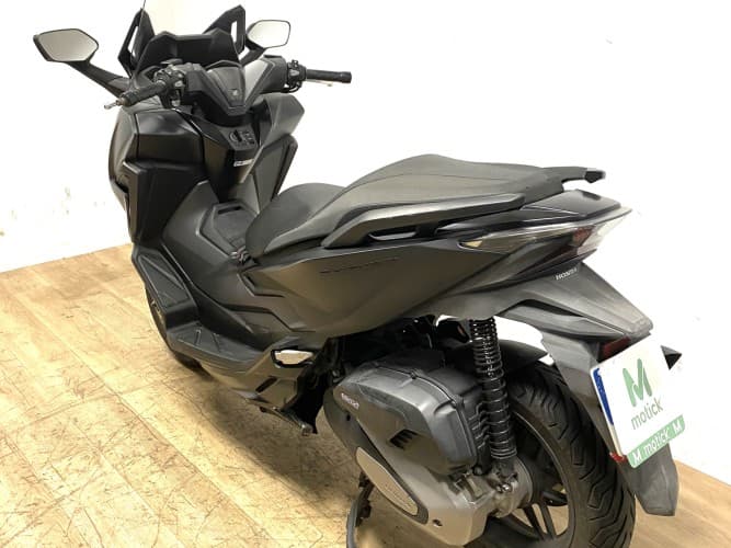 HONDA FORZA 125 2021 de segunda mano