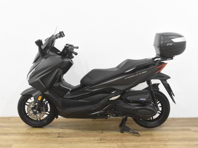 Comprar HONDA FORZA 350 2023 de segunda mano HONDA FORZA 350 2023 de segunda mano