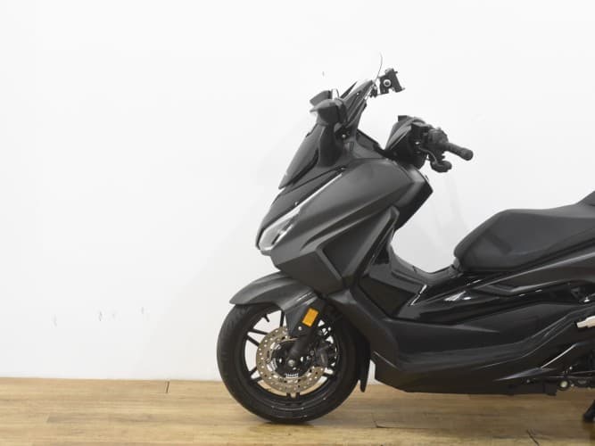 Comprar HONDA FORZA 350 2023 de segunda mano HONDA FORZA 350 2023 de segunda mano