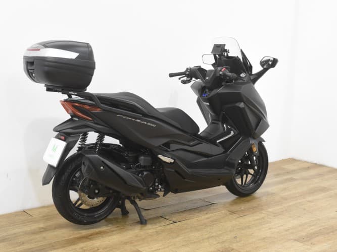 Comprar HONDA FORZA 350 2023 de segunda mano HONDA FORZA 350 2023 de segunda mano