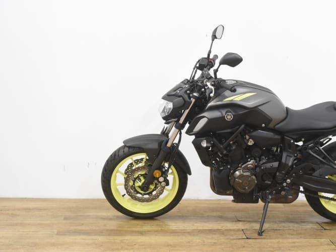 Comprar YAMAHA MT-07 (A2) 2018 de segunda mano YAMAHA MT-07 (A2) 2018 de segunda mano