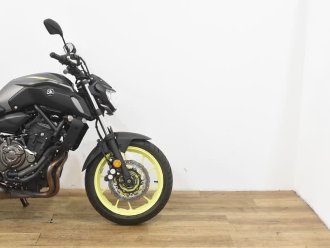 Comprar YAMAHA MT-07 (A2) 2018 de segunda mano YAMAHA MT-07 (A2) 2018 de segunda mano