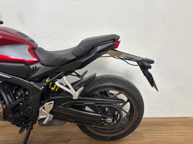 Comprar HONDA CB 650 R (A) 2021 de segunda mano HONDA CB 650 R (A) 2021 de segunda mano