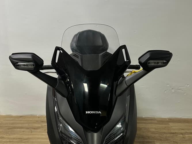 Comprar HONDA FORZA 125 2019 de segunda mano HONDA FORZA 125 2019 de segunda mano