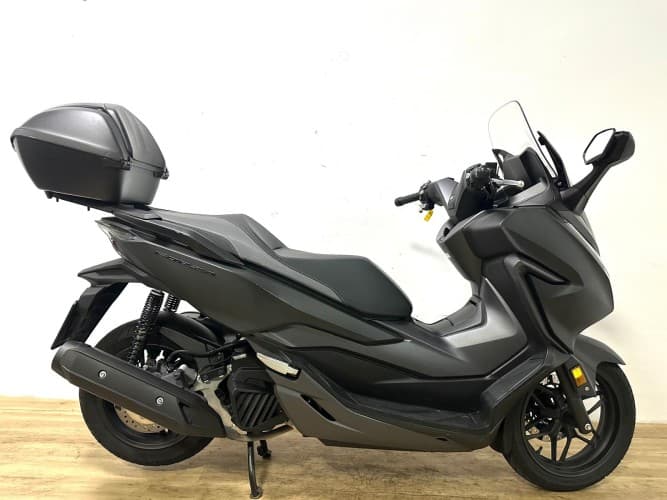 Comprar HONDA FORZA 125 2019 de segunda mano HONDA FORZA 125 2019 de segunda mano