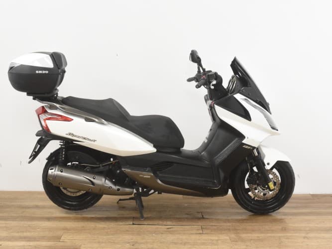 KYMCO SUPER DINK 125 2015 de segunda mano