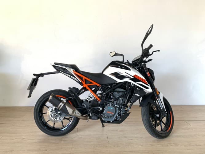 KTM DUKE 125 2020 de segunda mano