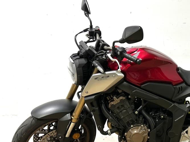 Comprar HONDA CB 650 R (A) 2022 de segunda mano HONDA CB 650 R (A) 2022 de segunda mano