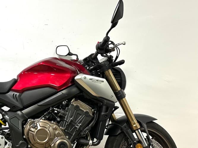 Comprar HONDA CB 650 R (A) 2022 de segunda mano HONDA CB 650 R (A) 2022 de segunda mano