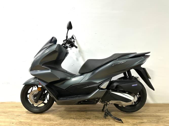 Comprar HONDA PCX 125 2021 de segunda mano HONDA PCX 125 2021 de segunda mano