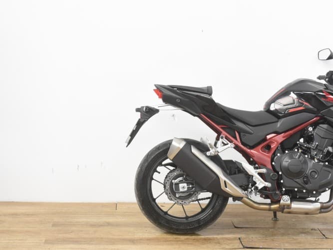 Comprar HONDA CB 750 HORNET (A) 2024 de segunda mano HONDA CB 750 HORNET (A) 2024 de segunda mano