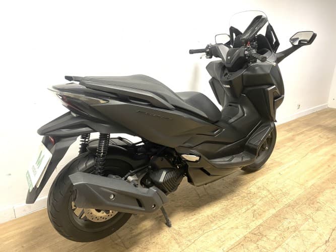HONDA FORZA 125 2022 de segunda mano