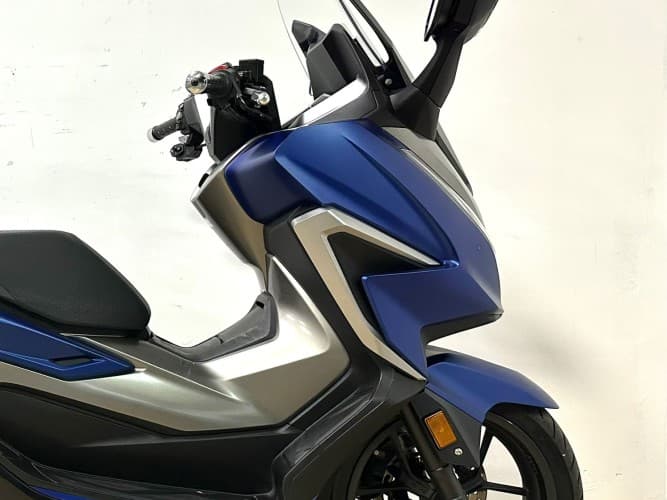 Comprar HONDA FORZA 350 2021 de segunda mano HONDA FORZA 350 2021 de segunda mano