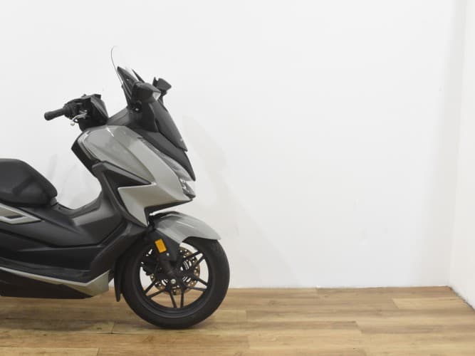 Comprar HONDA FORZA 125 2023 de segunda mano HONDA FORZA 125 2023 de segunda mano